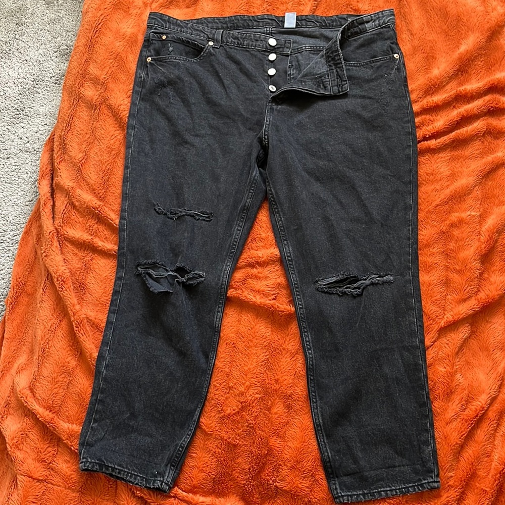 I’ve only worn these once but they’re way too big for me.